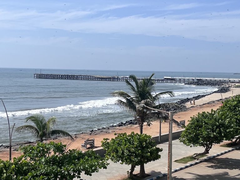 Lotus Bay View Hotel