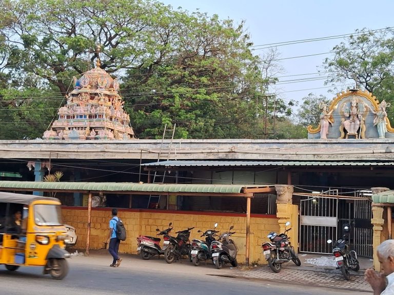 Visiting Vandiyur Mariamman Teppakulam in Madurai